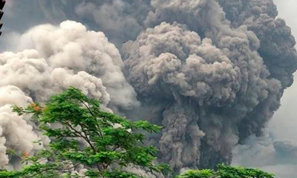 Erupcion de volcan en Guatemala